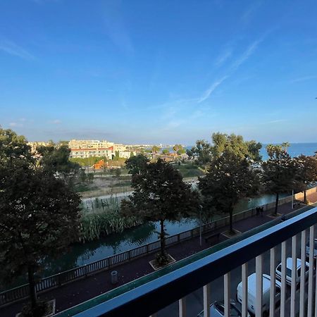 Vue Sur Mer - Magnifique Appartement Tout Confort - Terrasse Et Parking Prive Cagnes-sur-Mer Buitenkant foto