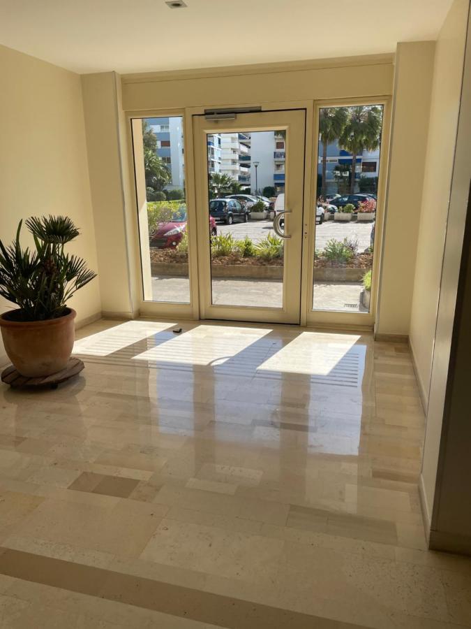 Vue Sur Mer - Magnifique Appartement Tout Confort - Terrasse Et Parking Prive Cagnes-sur-Mer Buitenkant foto