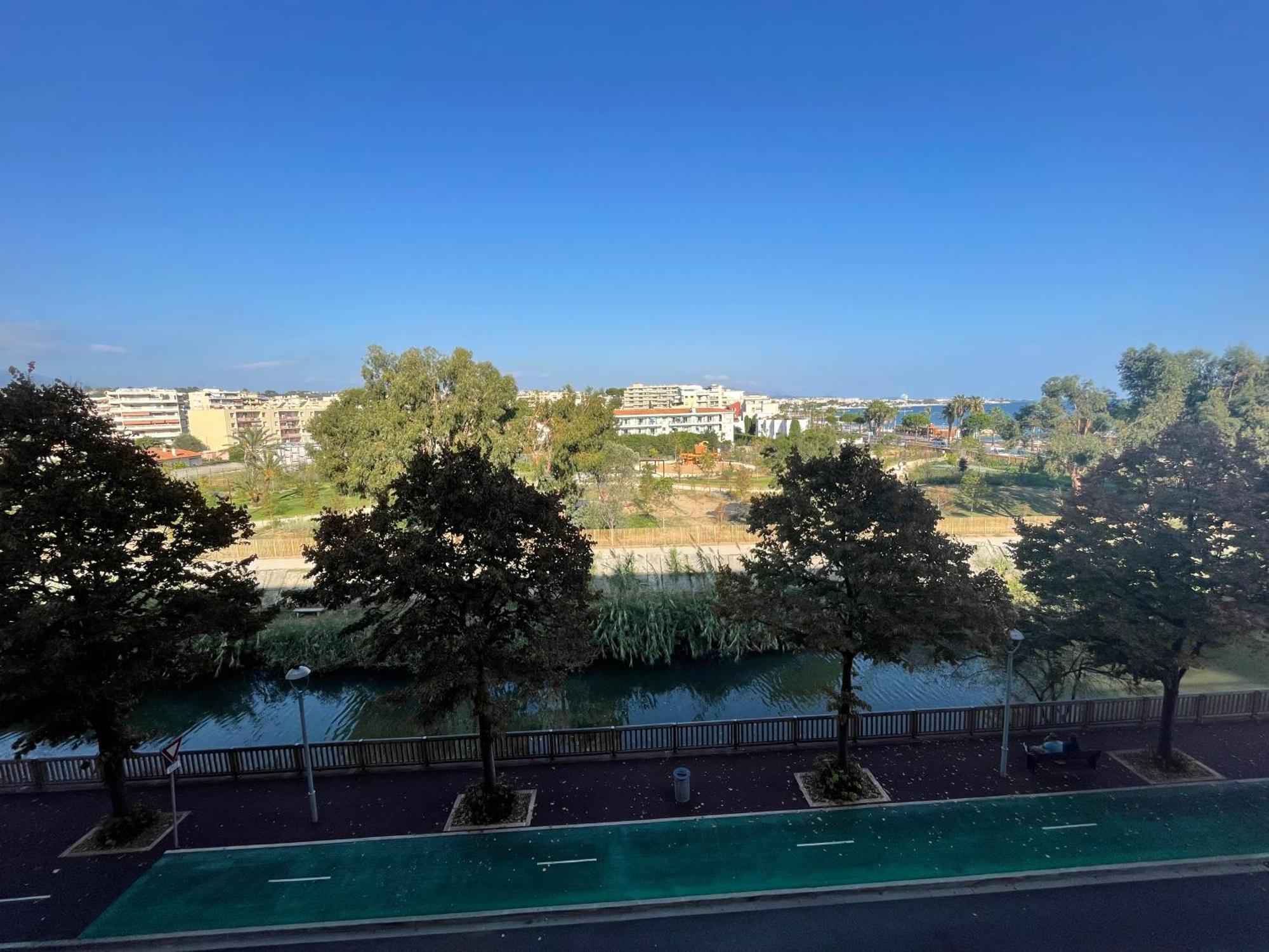 Vue Sur Mer - Magnifique Appartement Tout Confort - Terrasse Et Parking Prive Cagnes-sur-Mer Buitenkant foto